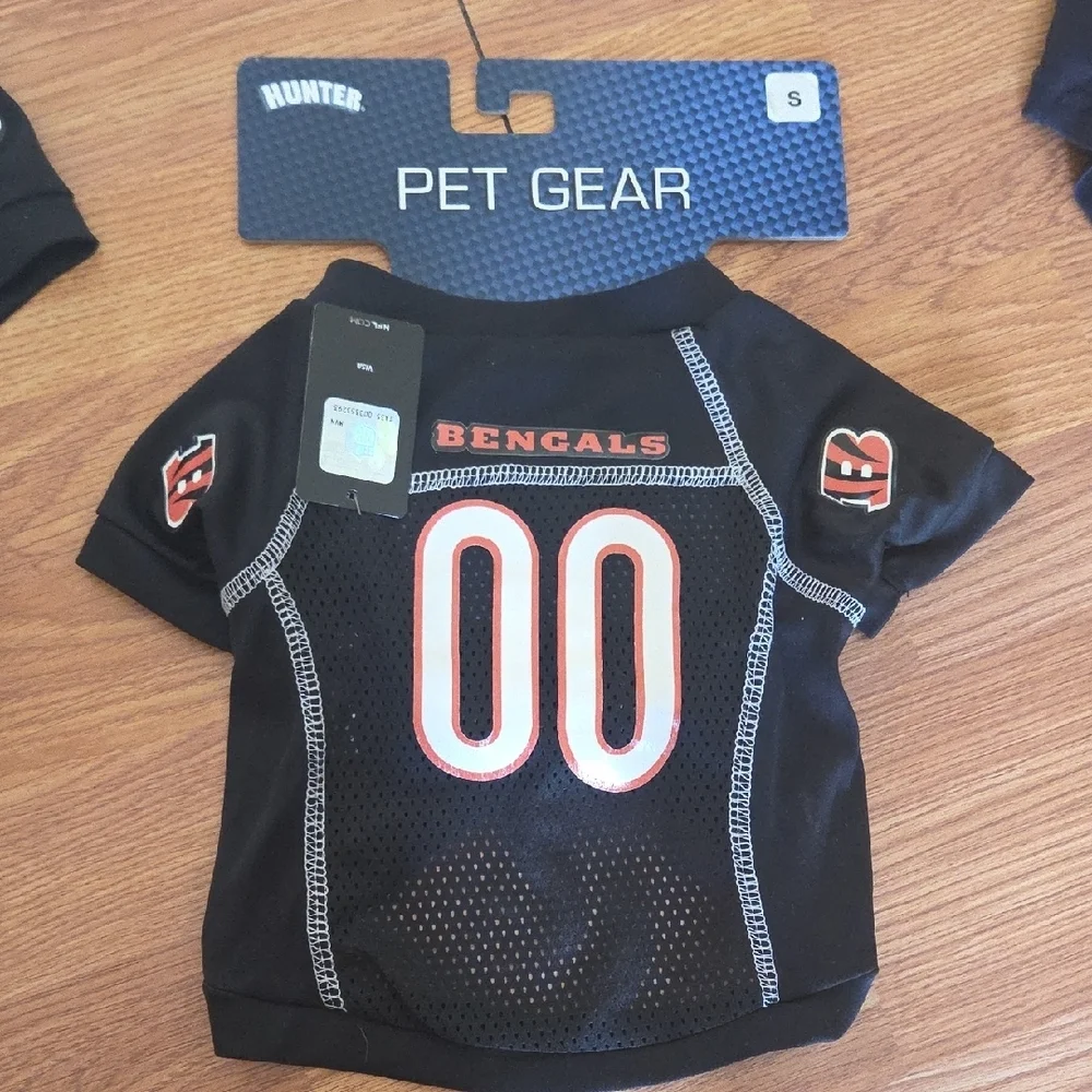 NFL Cincinnati Bengals Dog Jersey Small Tshirt Pet Gear Logo NWT Offical